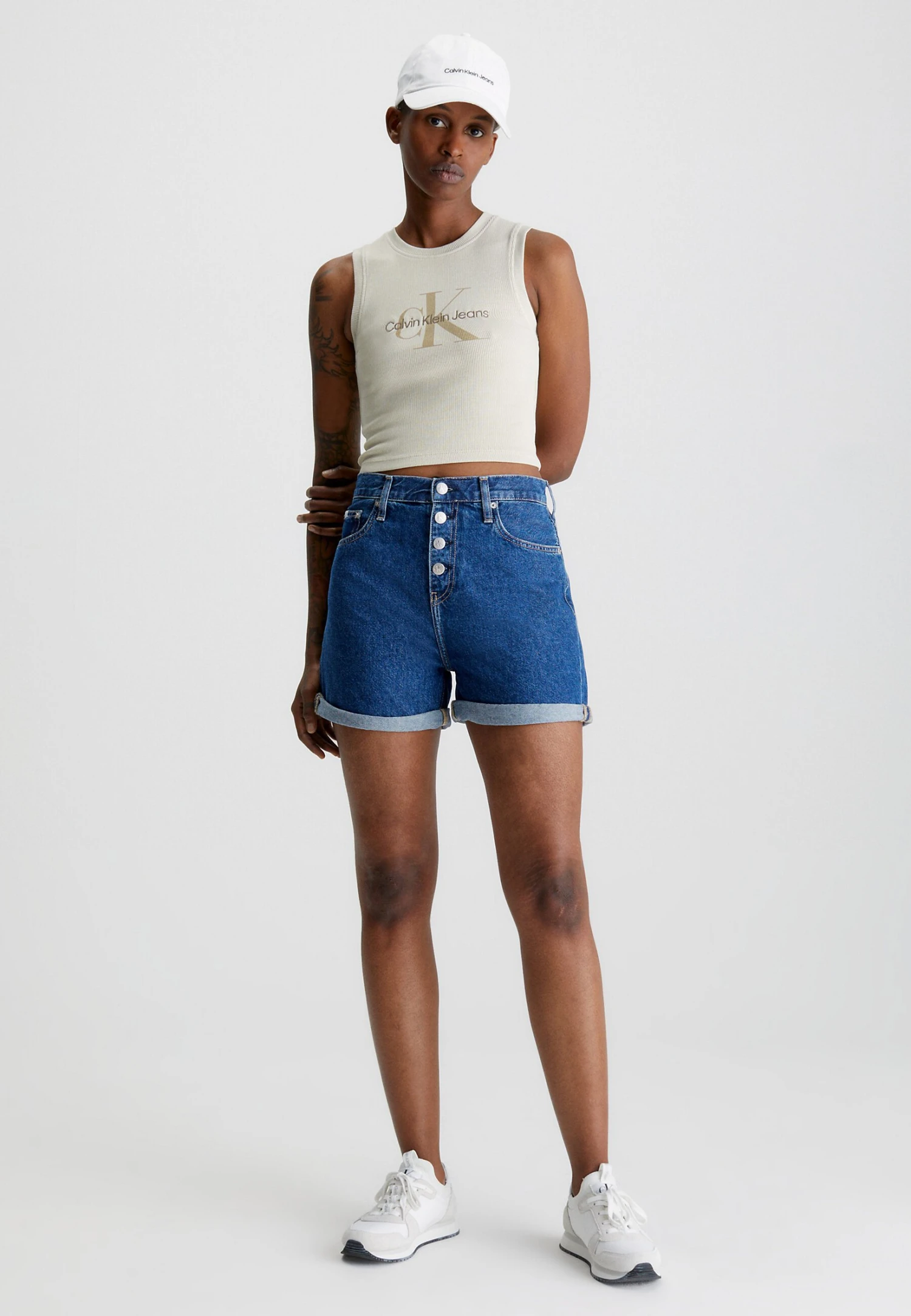 Calvin Klein Jeans Mom Short - Denim Shorts 4 Calvin Klein Jeans Mom Short - Denim Shorts - Image 2