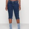 Vero Moda Curve Vmruna Seven Knickers - Denim Shorts - Medium Blue Denim -Pieces Shop 6699f294d0bc478d997d0bf6269595f5