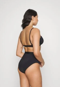 MICHAEL Michael Kors Solids - Bikini Top -Pieces Shop 6714e34752fb420fa100e6289c691642