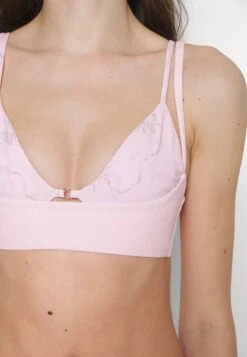 Frankies Bikinis Bellamy - Bikini Top - Aurora 15 Frankies Bikinis Bellamy - Bikini Top - Aurora -Pieces Shop 677bf166d6344d05b8cac7935f97313a