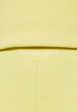Calvin Klein Jeans Institutional Cycling- Shorts - Yellow Sand -Pieces Shop 6804a901d22b40449eb0f9c5a7d6f7ae