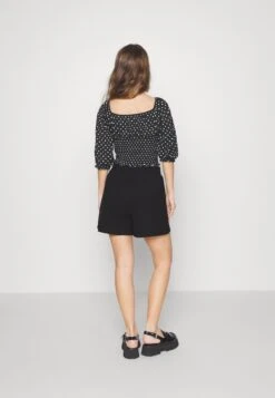 Pieces Petite Pckylie - Shorts -Pieces Shop 6b9e2d0dd5904fc284752dbfd166a22c