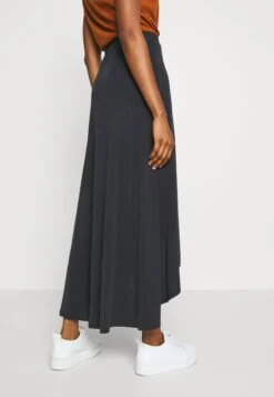 Object Objannie Noos - Wrap Skirt - Black -Pieces Shop 6c224645b2c3427bbc997b6d895e212b