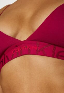Triangle Bra - Red Carpet -Pieces Shop 6c664b2b20ff4dee9fdbb9983724491b