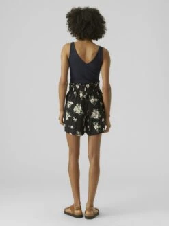 Vero Moda Vmeasy - Shorts - Black/Multi-Coloured -Pieces Shop 6ff5f464112e4e0cb89eba2256730df6