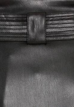 Vila Vipen Coated Skirt - A-Line Skirt -Pieces Shop 74b5e884195340f0b822ff34e9da81fc