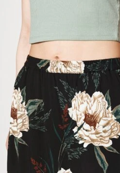 Vero Moda Petite Vmeasy Skirt - A-Line Skirt - Black 13 Vero Moda Petite Vmeasy Skirt - A-Line Skirt - Black -Pieces Shop 768a7c861fd24bbf9c260ab9120ea446