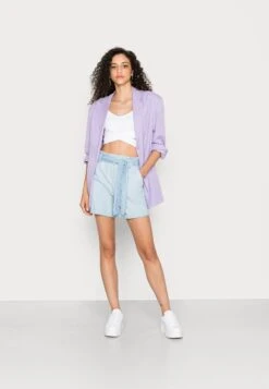 ONLY Onlbea Smilla Loose - Denim Shorts 8 ONLY Onlbea Smilla Loose - Denim Shorts -Pieces Shop 7900e2e3a0d74ab1bc869cf405aa6f1f