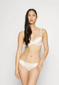 ESPRIT Solid The Timeless Fit Sexy Padded Bra - Underwired Bra - Sand 8 ESPRIT Solid The Timeless Fit Sexy Padded Bra - Underwired Bra - Sand -Pieces Shop 7c9344cc24d1469e848c019ae517ebab