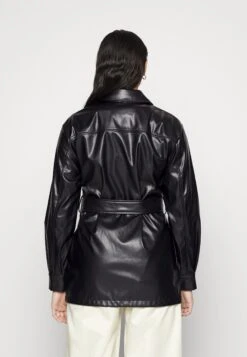 Vila Vitrya Shacket - Short Coat - Black -Pieces Shop 7f3e86344124483a9331560d5c6dd2b1