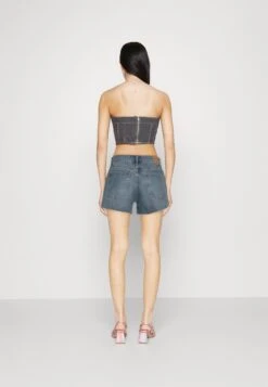 WEEKDAY Swift - Denim Shorts -Pieces Shop 84b020d0d5754d2d943bc2e254c9fae7