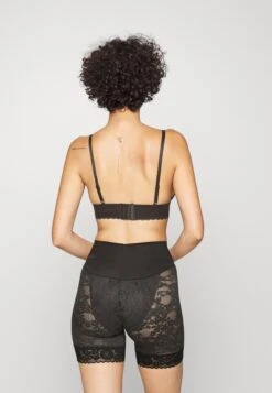 Maidenform Tame Your Tummy Shorty - Pants -Pieces Shop 84e7239a235f424798783e18f25441b0