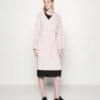 Rovo - Classic Coat -Pieces Shop 88d7623dc8eb42f29046bcebbf3c41ec