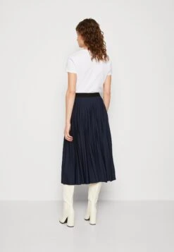 ESPRIT Plissee Skirt - Pleated Skirt - Navy -Pieces Shop 8abba94b8ef04e1a8561b5a30e2313d9
