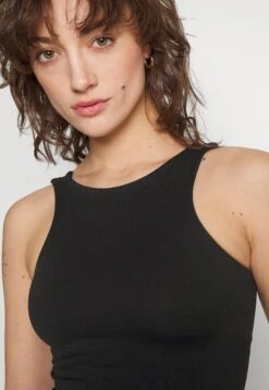 FREE PEOPLE Undershirt - Black -Pieces Shop 8f23fe4e8de34e5fa708085f6f2138c1