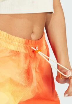 Adidas Originals Colour Fade Runner - Shorts -Pieces Shop 91619df5030e45fcab1085cd0d4a4f43