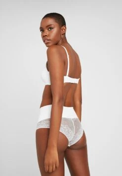 Magic Bodyfashion Tummy Shaper - Shapewear - White -Pieces Shop 92eaab0c014b4e70aca5ee6db877efce