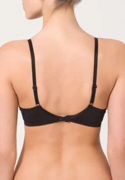 Gossard Superboost Lace Padded Plunge Bra - Underwired Bra -Pieces Shop 9b150951b4494d92b0df9ff8a4cbf078