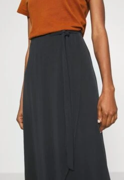 Object Objannie Noos - Wrap Skirt - Black -Pieces Shop 9f02328f2a0544bea97459a5577f53e3