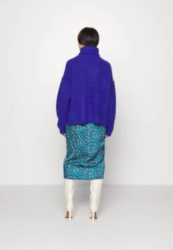 Jaspre Skirt - Pencil Skirt -Pieces Shop a047e0d379274461a314d4d2bb3be141