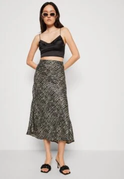 Vila Visally Fia Midi Skirt - A-Line Skirt -Pieces Shop a2183de681314c46ae42fa8aa569fd40