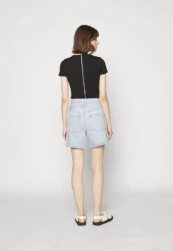 AGOLDE Broken Waistband- Denim Shorts - Attempt -Pieces Shop a3fde0cf0d874ff285140b83876412d5