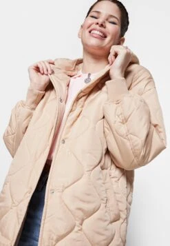 Vila Quilted - Winter Coat - Sesame -Pieces Shop a4803330c2bc4a3ba2b0da5058e2dc38