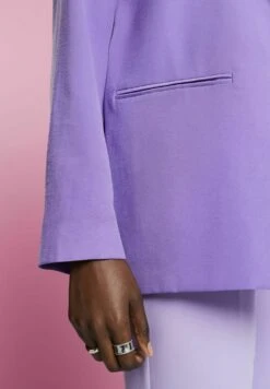 Edc By Esprit Einreihiger - Short Coat - Purple -Pieces Shop a489408c1c874b22895a0f039b4f9223