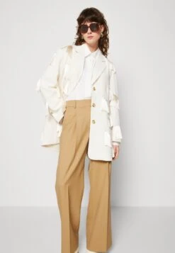 Jeramiah Classic - Short Coat - Ivory Shade -Pieces Shop abbc2518c9fa4e15813009cecf8ae3e0