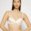 ESPRIT Solid The Timeless Fit Sexy Padded Bra - Underwired Bra - Sand