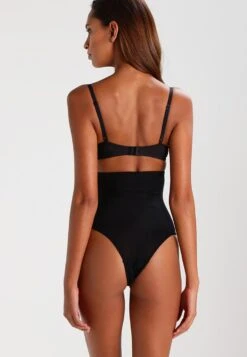 Magic Bodyfashion Hi Waist Thong - Body -Pieces Shop aee6368251194ccfa0d00af7e87d40c2