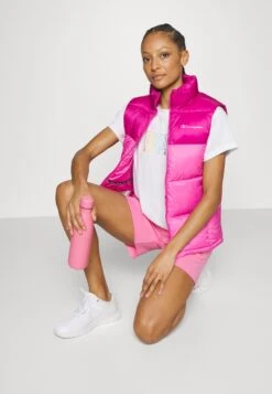 DKNY Metallic Logo - Sports Shorts - Bubblegum/Silver -Pieces Shop b5a28366aada46e3813e255b0aa3d09f