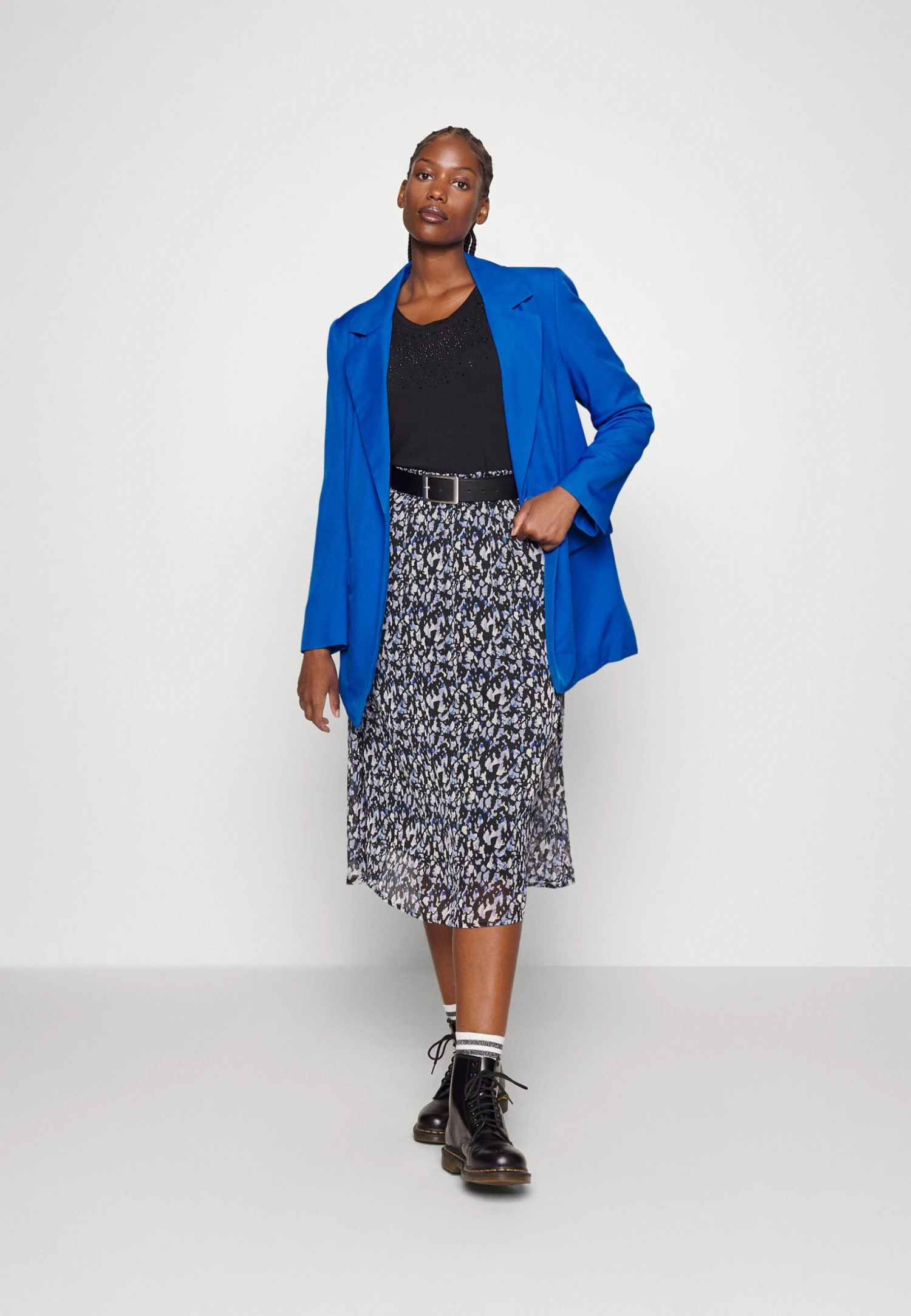 ONLY CARMAKOMA Carthea Otw - Blazer 4 ONLY CARMAKOMA Carthea Otw - Blazer - Image 2