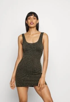 Pieces Shop -Pieces Shop bb34702b80d34946857e698e80db8d8d