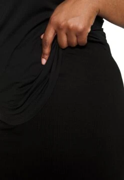 Objjamie Rib Long Skirt Plus Size - Pencil Skirt - Black 11 Objjamie Rib Long Skirt Plus Size - Pencil Skirt - Black -Pieces Shop c0a3b31e00a24f6abf3bb3deb886882a