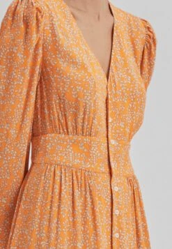 Modström Corinna Print Dress - Day Dress - Vibrant Orange Flower Leaf -Pieces Shop c65e39bee601405e8228a38469a37a9b