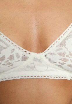 Unlined Bralette - Bustier - Ivory -Pieces Shop c96d9e73a55749ca9bcb45e00ee75289