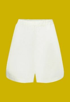 ESPRIT Shorts - Off White -Pieces Shop cd48a6b56c03471385e9fe8e05c89c9a