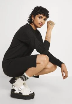 Pieces Pccava O Neck Dress - Jumper Dress - Black -Pieces Shop cffc93f30d014c43bb6954f383b9581d