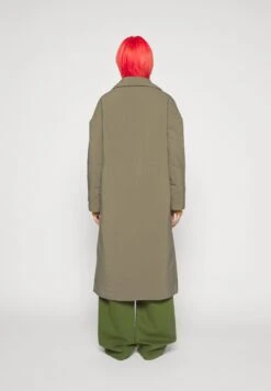 Jordan Flight - Trenchcoat -Pieces Shop d6bcfbb168214ebaa1e146b521f60636