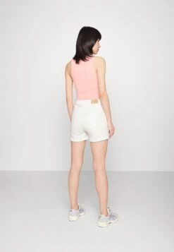 Gina Tricot Mollydenim Shorts - Denim Shorts - Offwhite 9 Gina Tricot Mollydenim Shorts - Denim Shorts - Offwhite -Pieces Shop d7c8294a2d6543c8991a25c3525d36d0