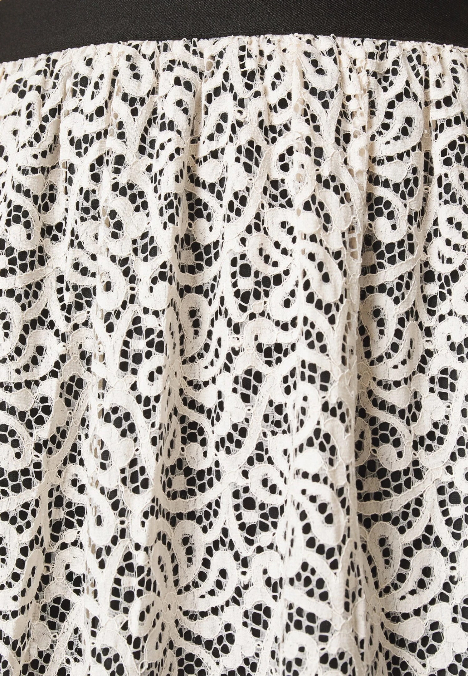 MAX & Co. Kate - Mini Skirt - White 7 MAX & Co. Kate - Mini Skirt - White - Image 5