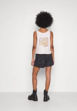 Quiksilver Shorts - Tarmac Saturn -Pieces Shop dbec8554401a4b3ca02775abe9a41e51