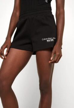 Calvin Klein Jeans Insert Interlock - Shorts - Ck Black -Pieces Shop dceaaeb42671499fa5b79bc37ba3f714
