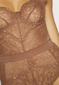 Ann Summers Birthday Suit Hold Me Tight - Body - Nude -Pieces Shop de65aba1962a4525819356a9e2a3f64e