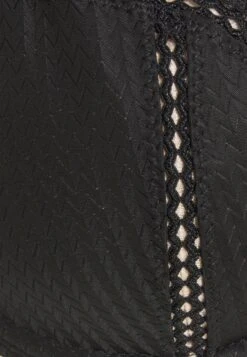 Chantelle Chic Essential - Underwired Bra -Pieces Shop dfbeab9565eb4225b7b627beae513752