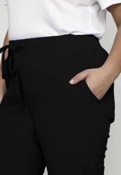 Kcnana - Shorts -Pieces Shop e125e6f552394f2ea6e695ed5c66bb27