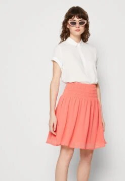 MOSS COPENHAGEN Marlea Kabrina Skirt - A-Line Skirt - Porcelain Rose -Pieces Shop e4bb49d3ec0b4d4cb74acfd1f8c306a0