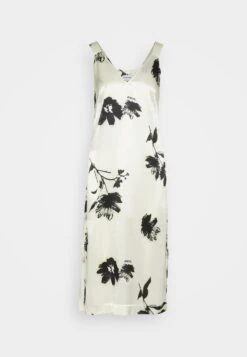 Calvin Klein Modern Slip Dress - Cocktail Dress / Party Dress - Vanilla Ice -Pieces Shop e5672f07f9884c23a35d9b1891424ada