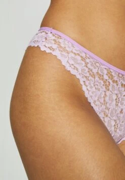 Trendyol Briefs - Lila -Pieces Shop e60ed925195042c0a52c70a92d0c29ae